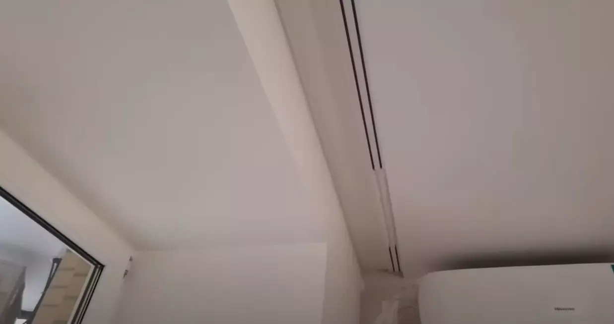 Матовый потолок со скрывающим карнизом — Гурзуф, Киевская улица, 4/2, фото 3